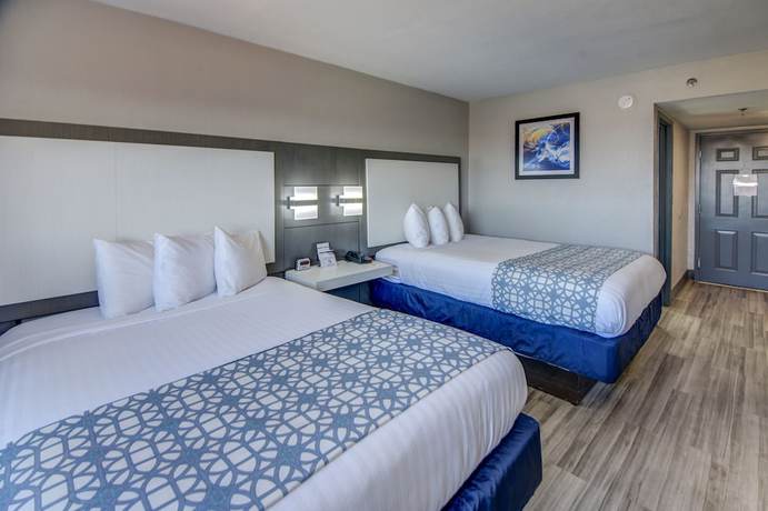 Imagen de la habitación del Hotel Emerald Coast Inn And Suites. Foto 2