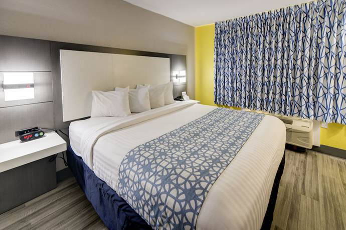 Imagen de la habitación del Hotel Emerald Coast Inn And Suites. Foto 4