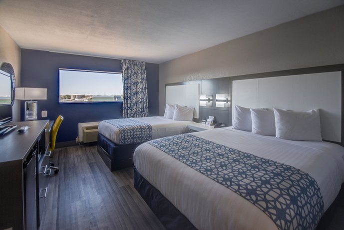 Imagen de la habitación del Hotel Emerald Coast Inn And Suites. Foto 12