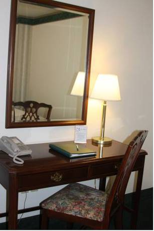 Imagen de la habitación del Hotel Emerald Dolphin Inn and Mini Golf. Foto 10