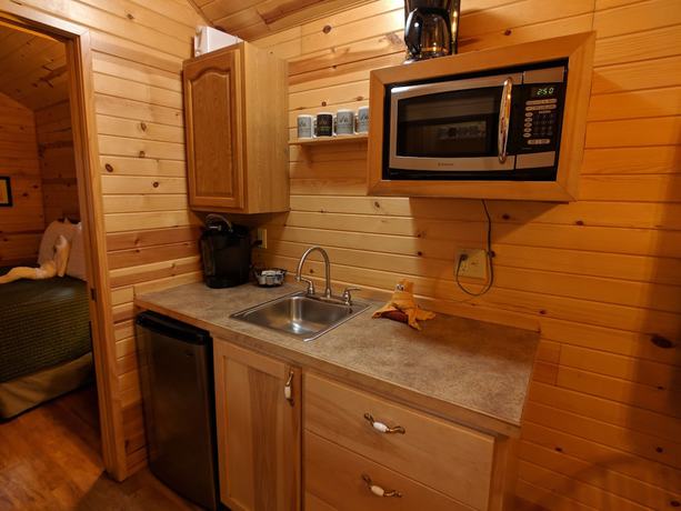 Imagen de la habitación del Hotel Emerald Forest Cabins. Foto 7