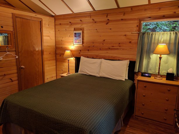 Imagen de la habitación del Hotel Emerald Forest Cabins. Foto 20