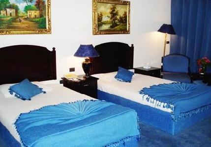 Imagen de la habitación del Hotel Emerald Golden 5 Beach Resort. Foto 8