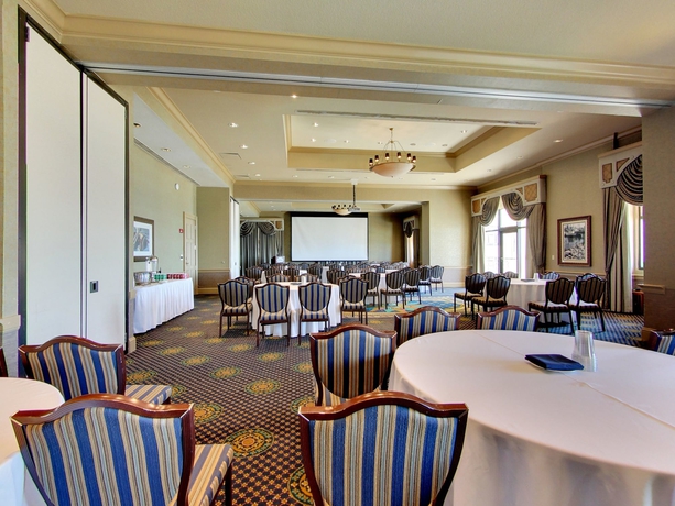 Imagen de los interiores del Hotel Emerald Grande At Harborwalk Village. Foto 17