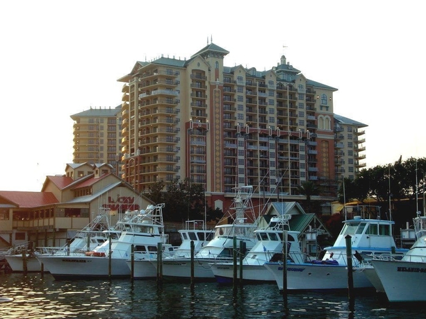 Imagen general del Hotel Emerald Grande At Harborwalk Village. Foto 2