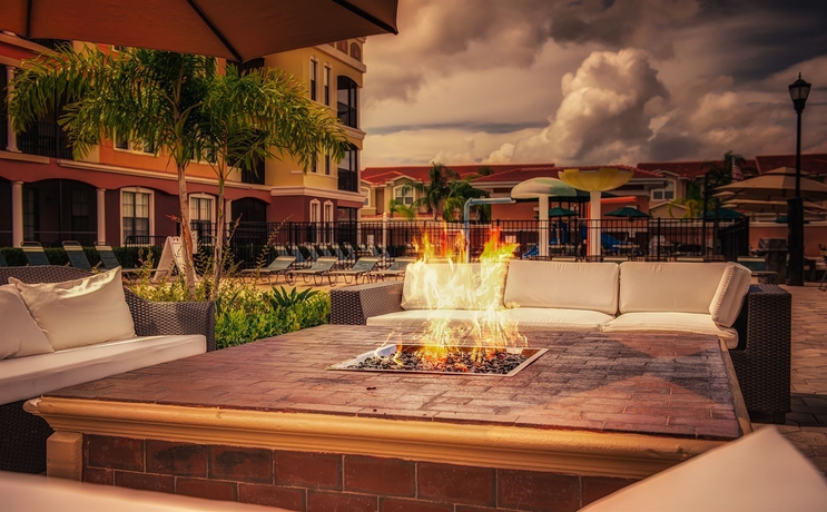 Imagen de los exteriores del Hotel Emerald Greens Condo Resort. Foto 4