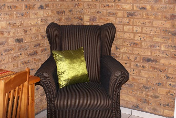 Imagen de la habitación del Hotel Emerald Guesthouse. Foto 12