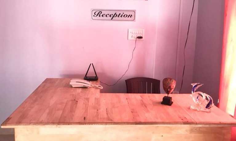 Imagen de los interiores del Hotel Emerald Homes. Foto 15