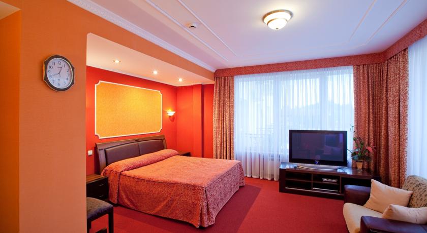 Imagen general del Hotel Emerald Hotel. Foto 12