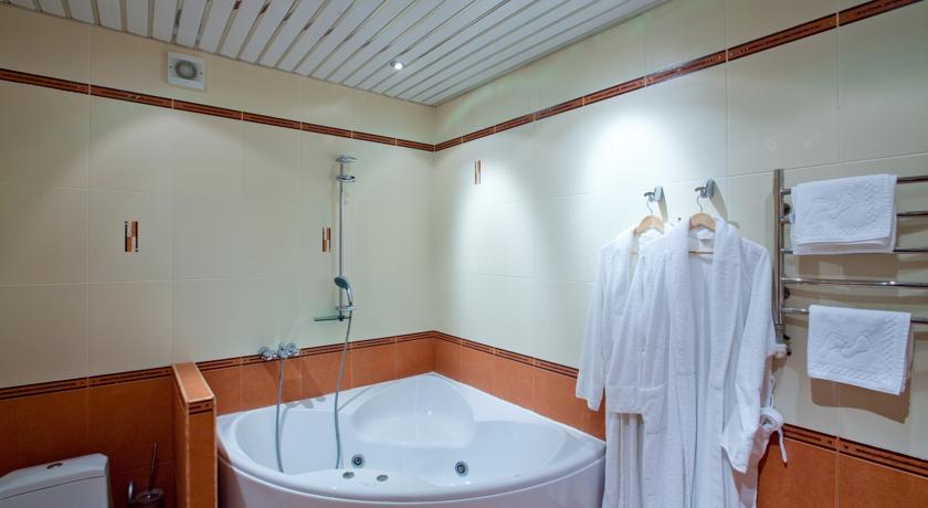 Imagen general del Hotel Emerald Hotel. Foto 13
