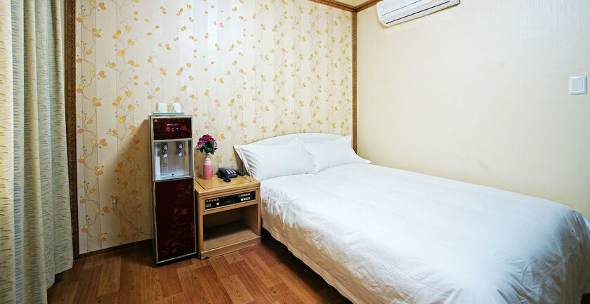Imagen general del Hotel Emerald, Jeju. Foto 15