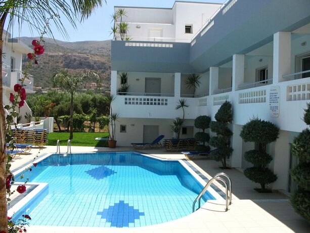 Imagen de la piscina del Hotel Emerald, Malia. Foto 19