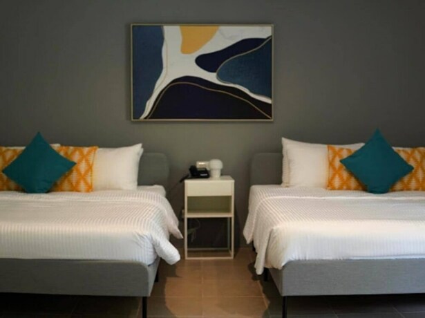 Imagen general del Hotel Emerald Manor. Foto 2