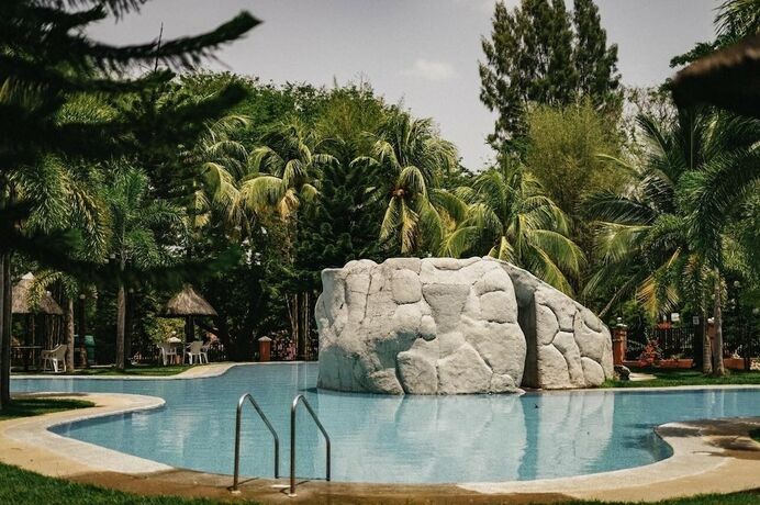 Imagen general del Hotel Emerald Manor. Foto 3