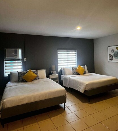 Imagen de la habitación del Hotel Emerald Manor. Foto 20