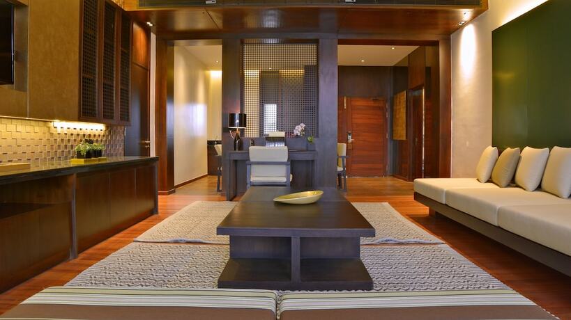 Imagen general del Hotel Emerald Palace, Naipyid&oacute;. Foto 4