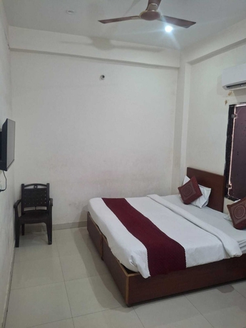 Imagen de la habitación del Hotel Emerald Palace, Varanasi. Foto 4