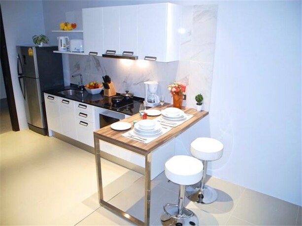 Imagen de la habitación del Hotel Emerald Patong New Studio with Balcony. Foto 29