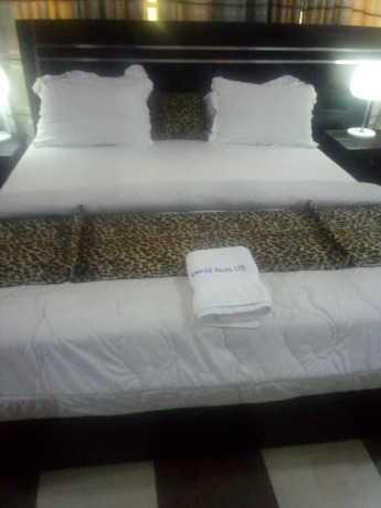 Imagen de la habitación del Hotel Emerald, Port Harcourt. Foto 17