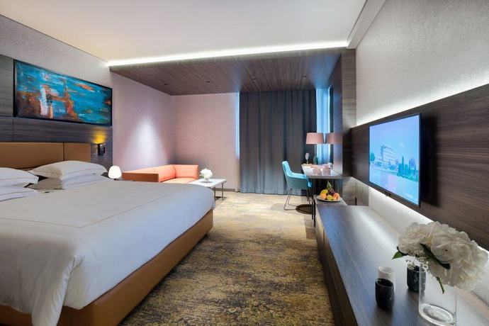 Imagen de la habitación del Hotel Emerald Pristina. Foto 9