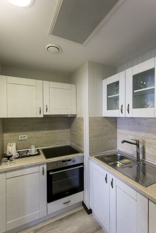 Imagen de la habitación del Hotel Emerald Pristina. Foto 11