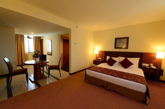 Imagen de la habitación del Hotel Emerald Puteri. Foto 4
