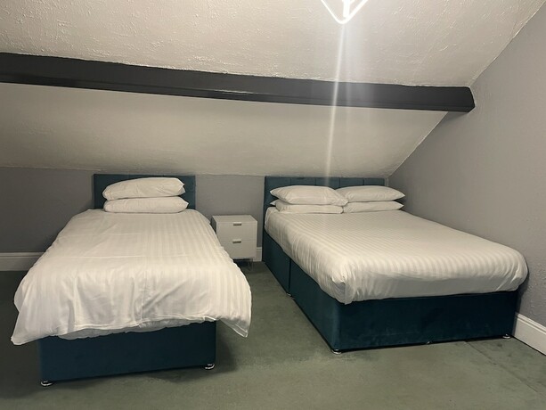 Imagen de la habitación del Hotel Emerald Residence, York. Foto 18