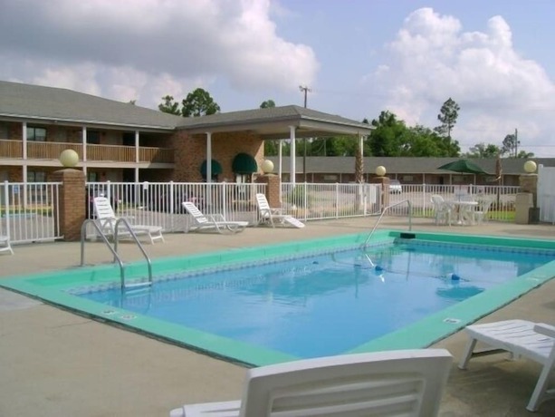 Imagen general del Hotel Emerald Sands Inn. Foto 2