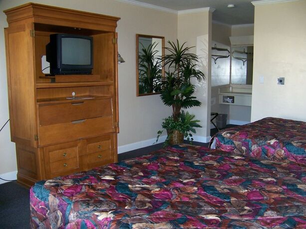 Imagen de la habitación del Hotel Emerald Sands Inn. Foto 16