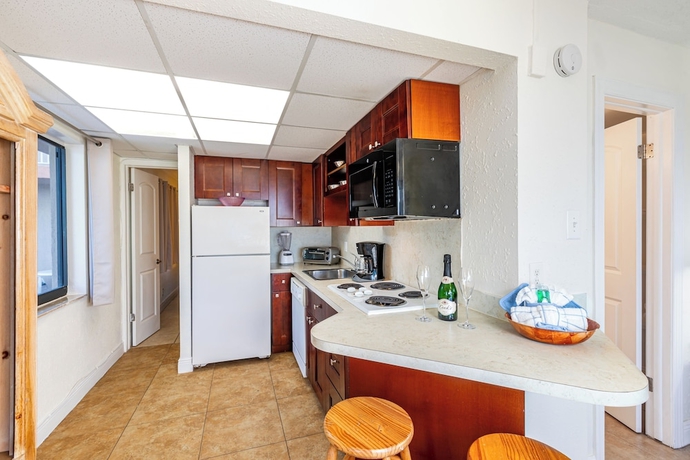 Imagen de la habitación del Hotel Emerald Seas Deerfield Beach Club. Foto 9