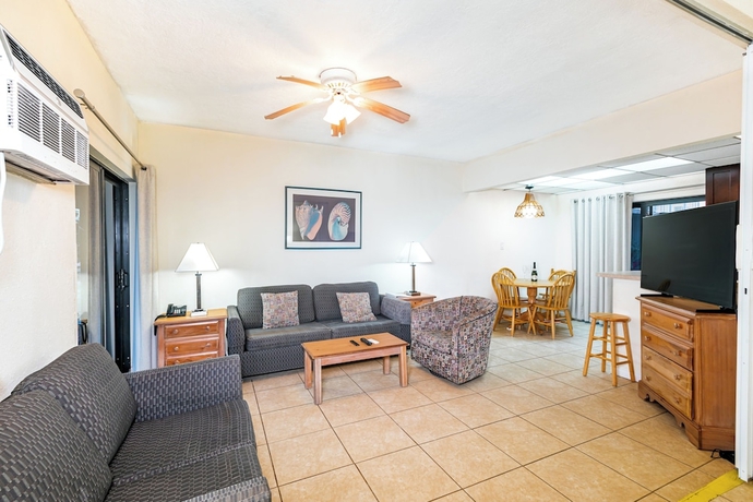 Imagen de la habitación del Hotel Emerald Seas Deerfield Beach Club. Foto 12