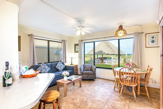Imagen de la habitación del Hotel Emerald Seas Deerfield Beach Club. Foto 15
