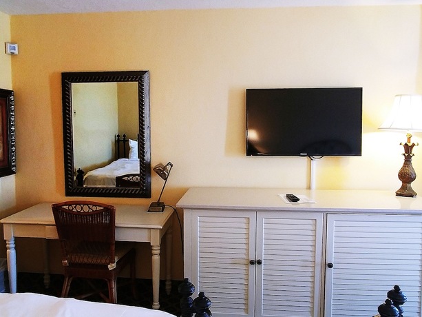 Imagen de la habitación del Hotel Emerald Shores Resort. Foto 20