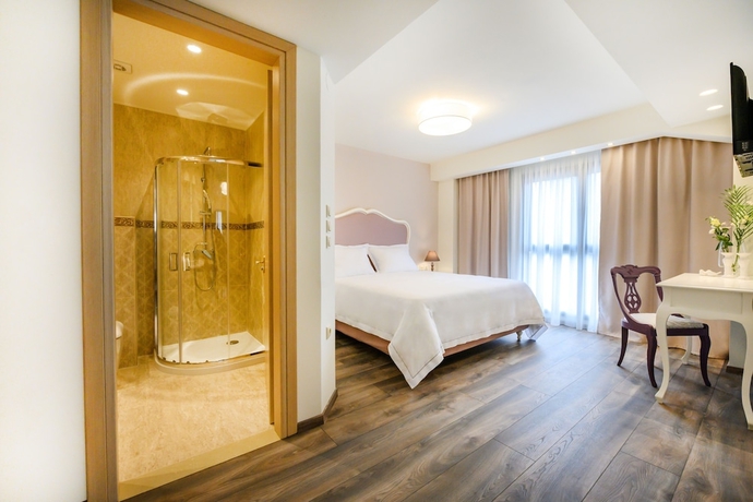 Imagen general del Hotel Emerald Suites. Foto 1