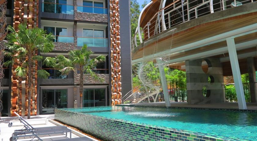 Imagen general del Hotel Emerald Terrace Resort. Foto 7
