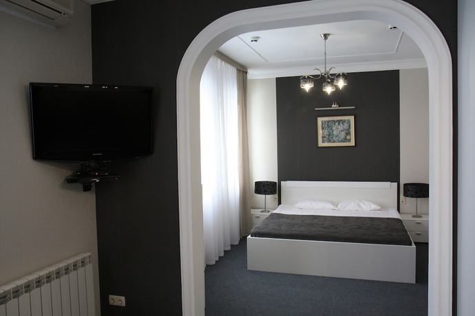 Imagen de la habitación del Hotel Emerald, Togliatti. Foto 2