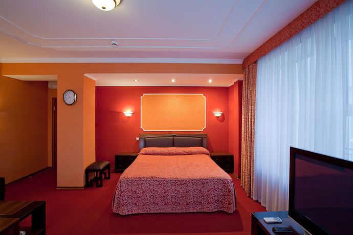 Imagen de la habitación del Hotel Emerald, Togliatti. Foto 6