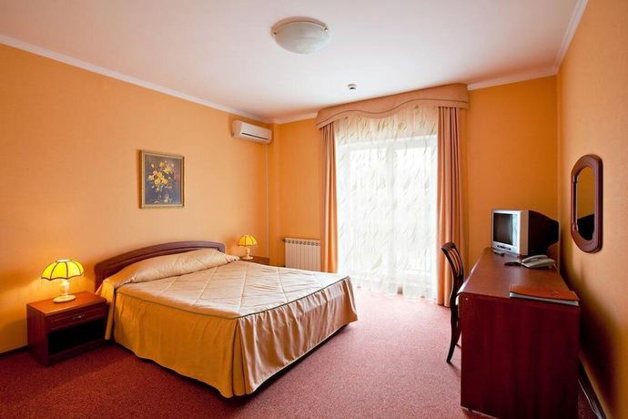 Imagen de la habitación del Hotel Emerald, Togliatti. Foto 8