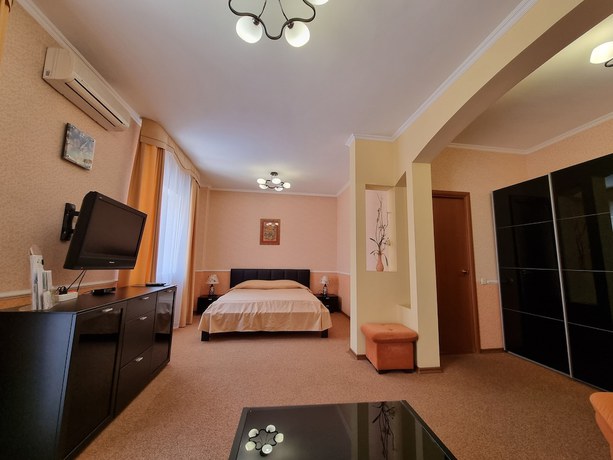Imagen de la habitación del Hotel Emerald, Togliatti. Foto 15