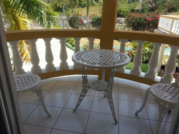 Imagen de la habitación del Hotel Emerald View Resort Villa. Foto 6