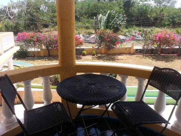Imagen de la habitación del Hotel Emerald View Resort Villa. Foto 9