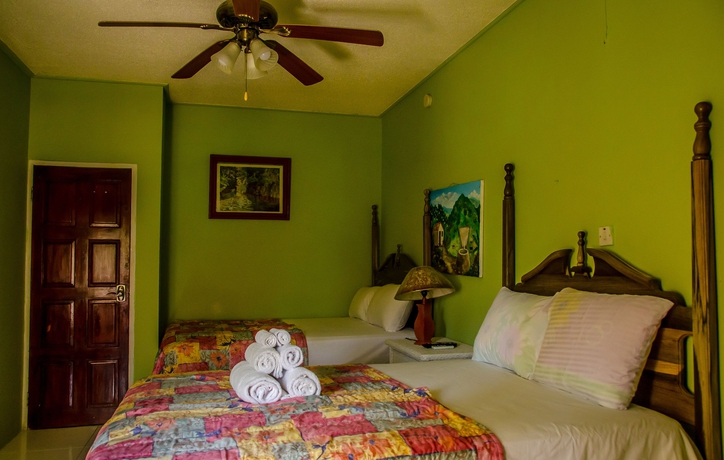 Imagen de la habitación del Hotel Emerald View Resort Villa. Foto 13
