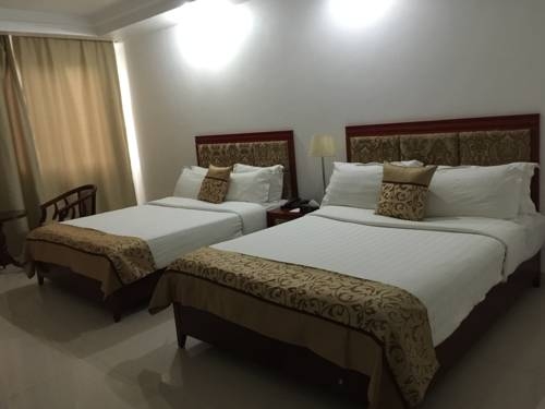 Imagen de la habitación del Hotel Emerald & Restaurant. Foto 3