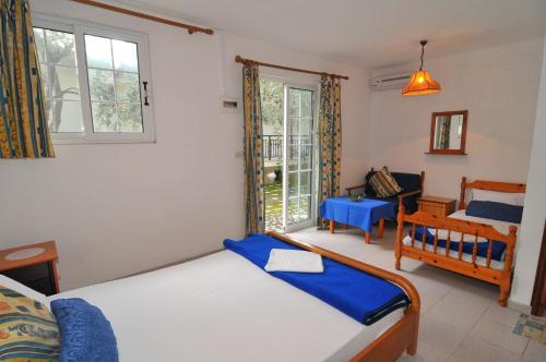 Imagen general del Hotel Emerald and Suites. Foto 2