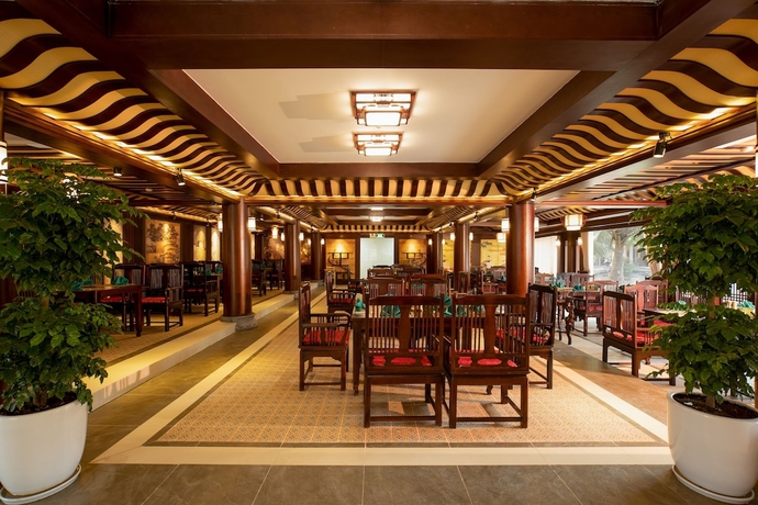 Imagen del bar/restaurante del Hotel Emeralda Resort Tam Coc. Foto 3