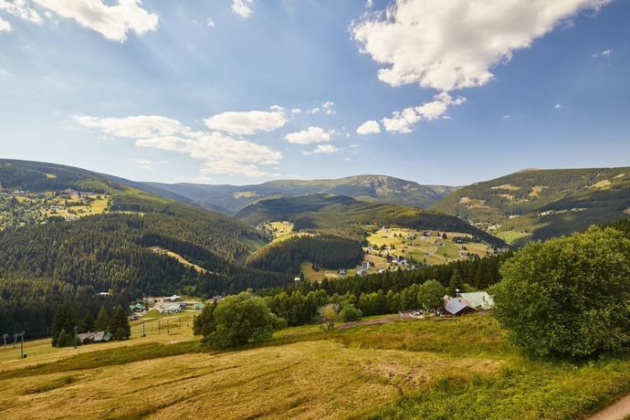 Imagen de los exteriores del Hotel Emerich. Foto 9