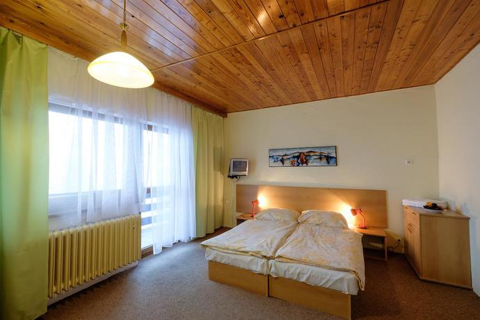 Imagen de la habitación del Hotel Emerich. Foto 5