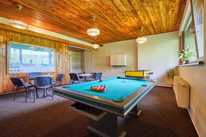 Imagen de los interiores del Hotel Emerich. Foto 14