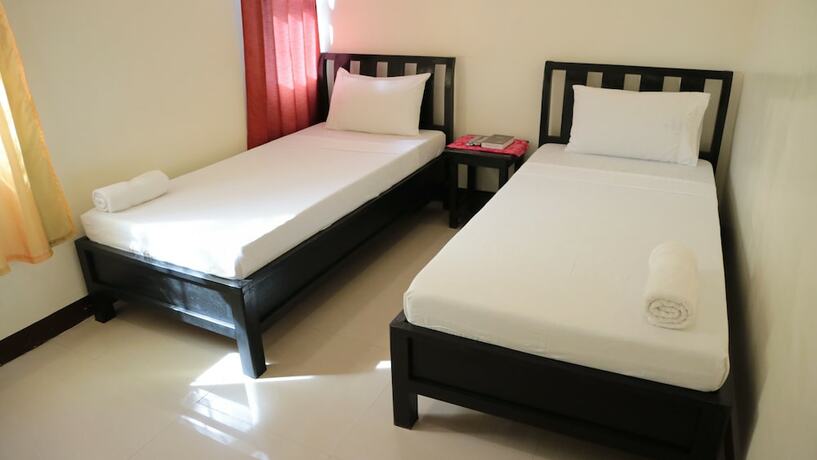 Imagen de la habitación del Hotel Emerill Inn. Foto 10