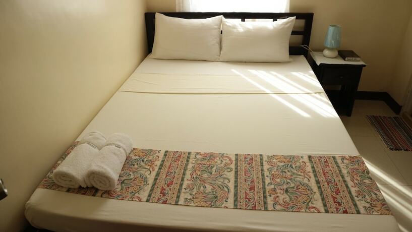 Imagen de la habitación del Hotel Emerill Inn. Foto 11